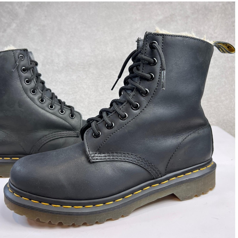 Dr Martens Boots US Size 8 1460 Black Leather Faux Fur Lined Combat Boots Doc